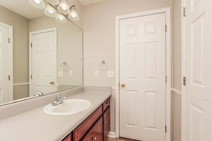 534 Wildwood Dr — Photo 12
