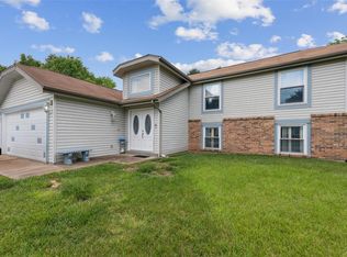 4041 Bugle Bend Dr, Florissant, MO