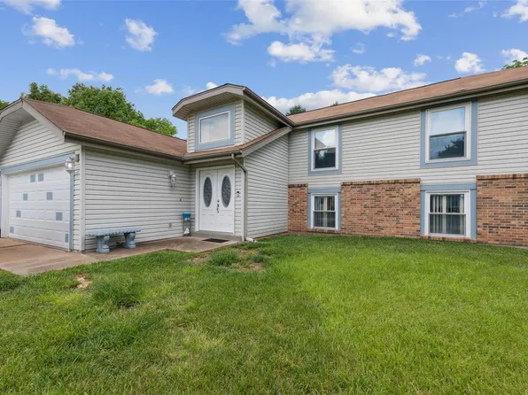 4041 Bugle Bend Dr, Florissant, MO 63034
