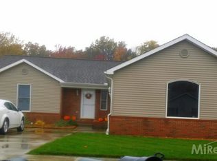 9548 Amy Rd, Algonac, MI 48001