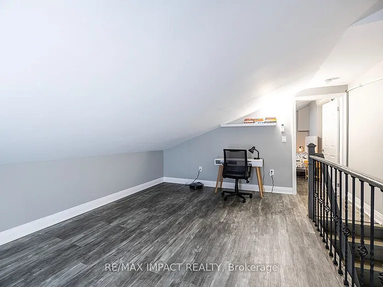 43.5 King St E — Photo 12