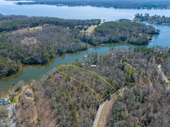 15 Chick Cove Dr, Hardyville, VA 23070