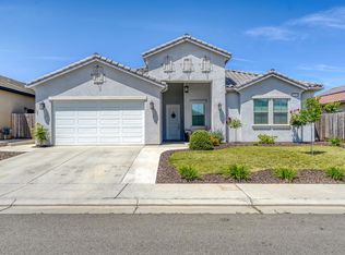 716 Mesa Dr S, Madera, CA