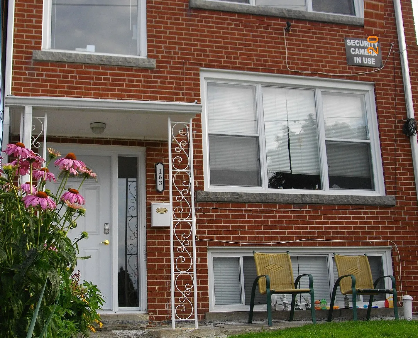 2 bed, $1,950 — Photo 1