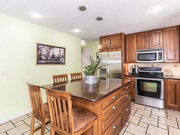 3rd image of 4514 Frederickton Ct