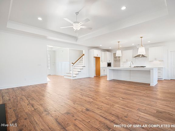 5th image of 1246 Mandevilla Drive SE
