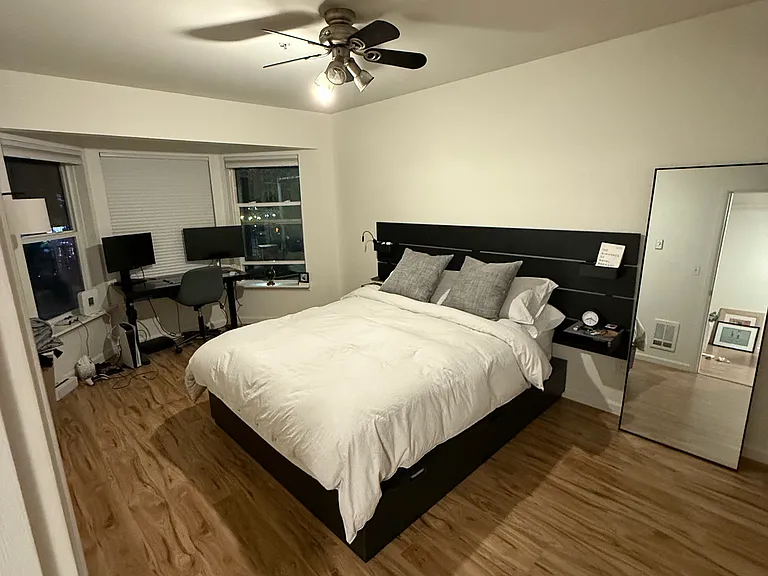 621 5th Ave N #208 — Photo 1