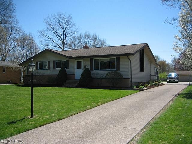 1st image of 26909 Eastwood Ln