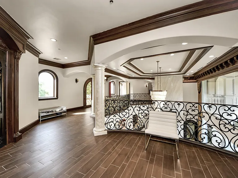 11103 Memorial Dr — Photo 34