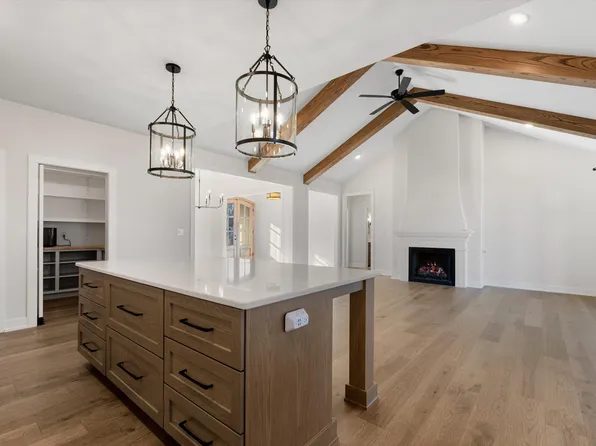 108 Walton Heath Ct, Columbia, MO 65201