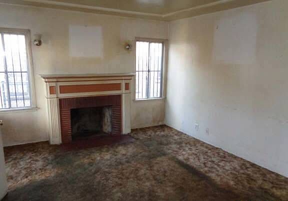 2nd image of 208 E 110th St