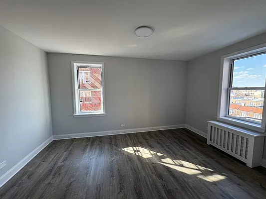 Sold by Zand Realty Management | media 9