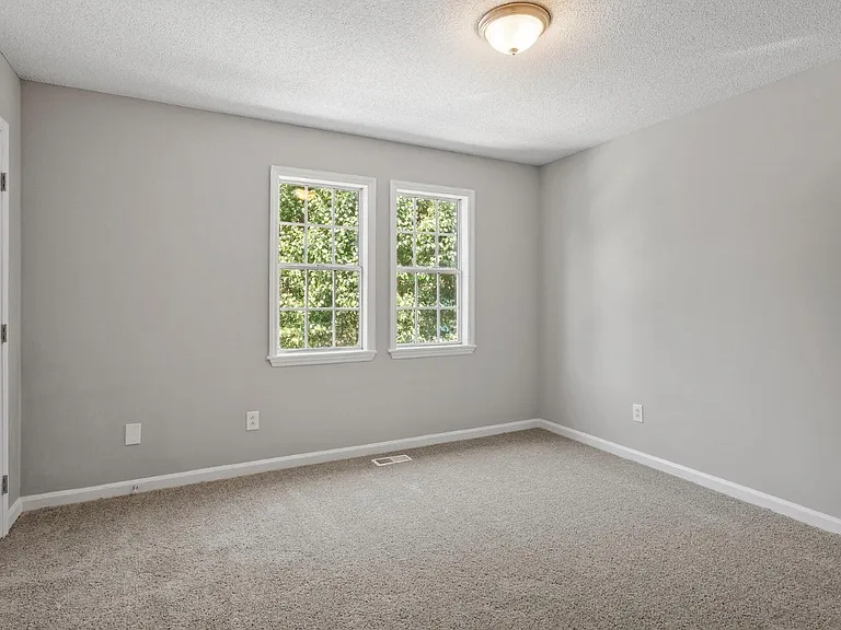 4242 Kaplan Dr — Photo 17