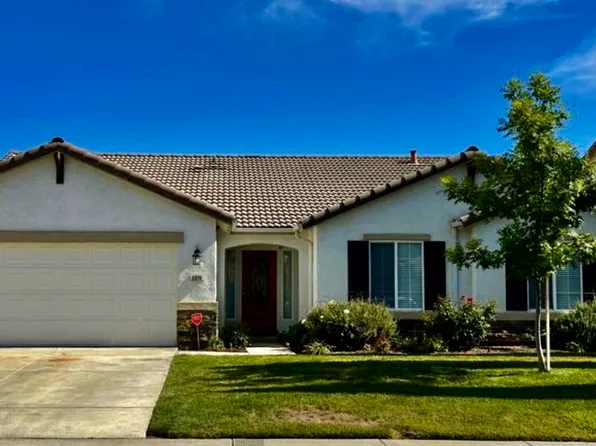2079 W Berkshire Ln, Hanford, CA 93230