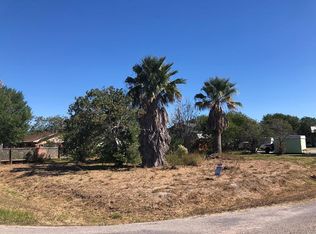 210 La Lucia St, Port Lavaca, TX 77979