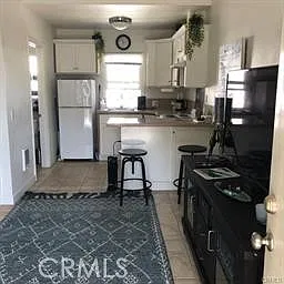 Studio, 250 sqft, $2,375 — Photo 1