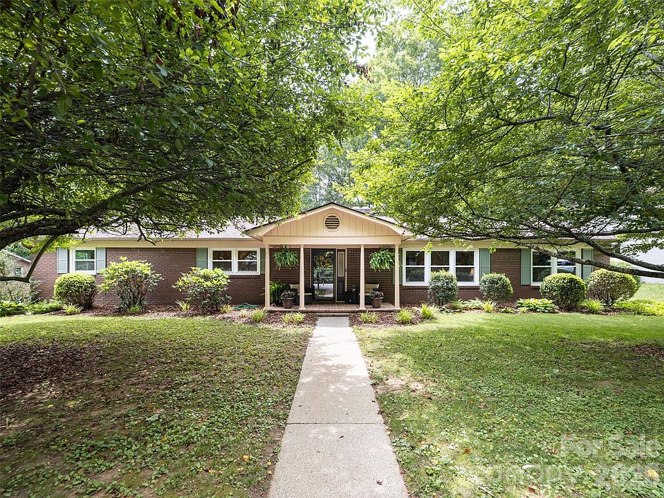 1st image of 29 Jean Dr