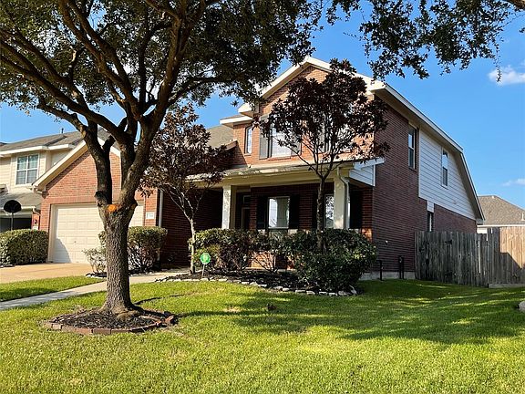 3rd image of 7106 Cornflower Ln