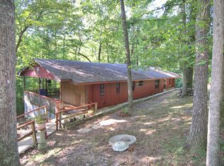 677 Fairview Dr, Crossville, TN 38571
