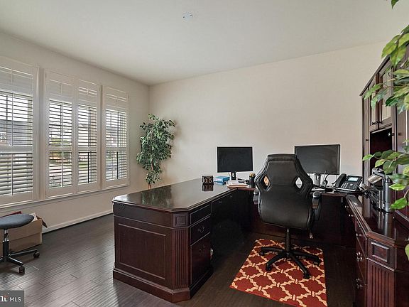 4th image of 34 Liberty Knolls Dr