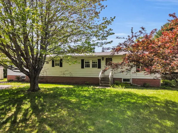 309 McLain Road, Liberty, ME 04949