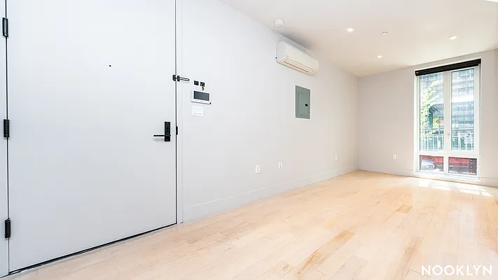 Rented by Nooklyn NYC LLC | media 7