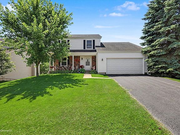 2nd image of 918 Horseshoe Ct