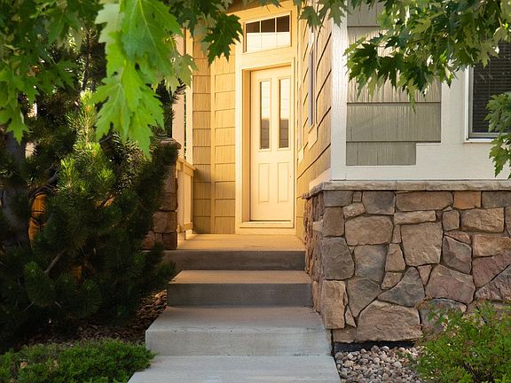 Walkway to from sidewalk to front door.
