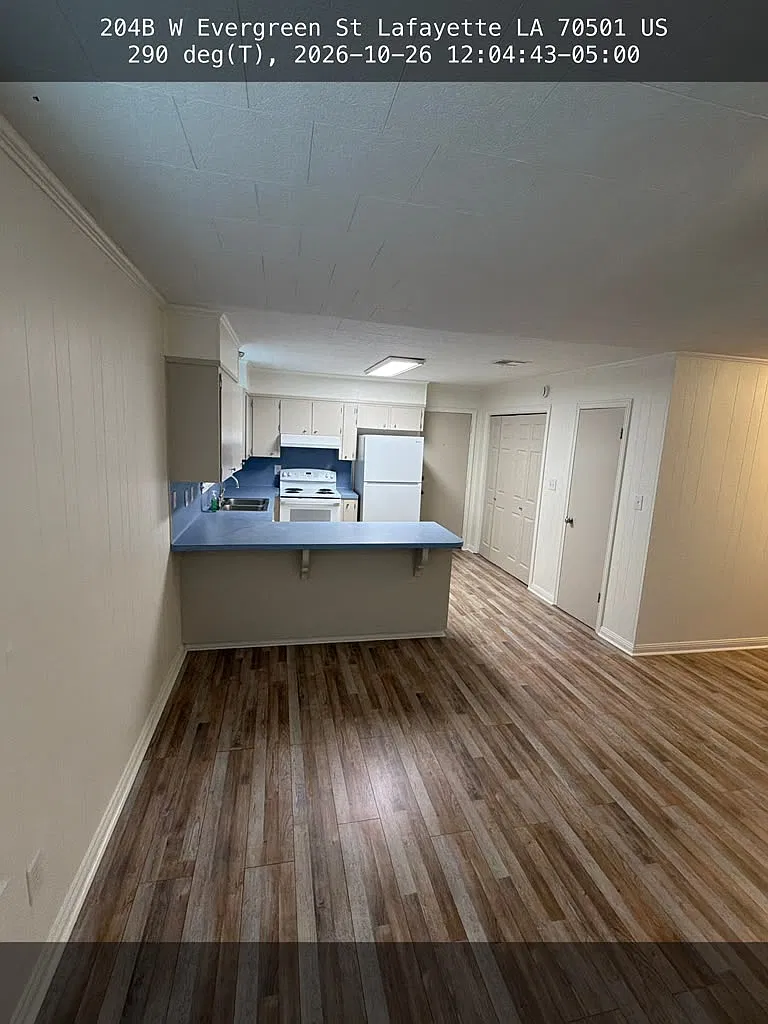 4 bed, 1700 sqft, $1,500 — Photo 2