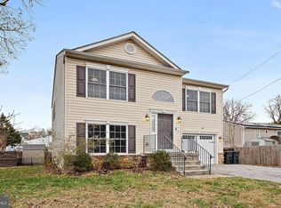 696 Duvall Hwy, Pasadena, MD 21122