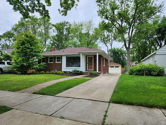 2nd image of 2421 Buckingham Ave
