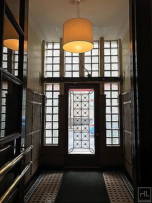 5th image of 405 E 61st St #1