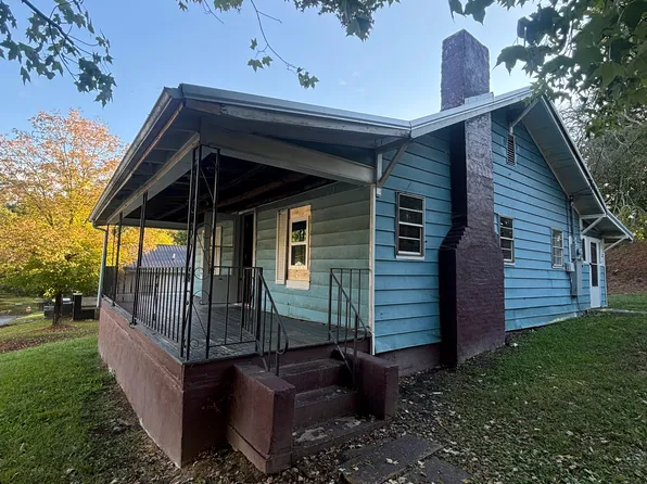 (undisclosed Address), Newport, TN 37821