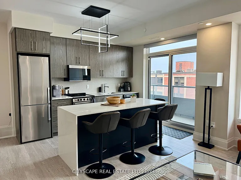 212 King William St #603 — Photo 5