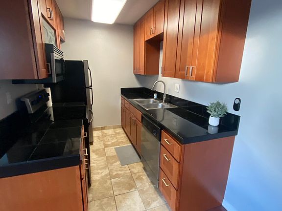 3rd image of 4541 Florida St Unit 215