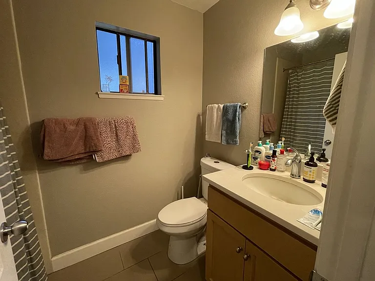 222 El Cajon Ave — Photo 13