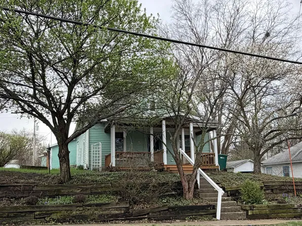 300 E Madison Ave, Fairfield, IA 52556