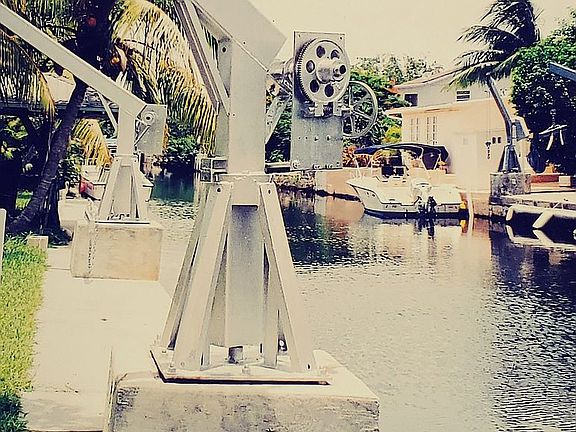 5000 LB Davits/Boaters Dream