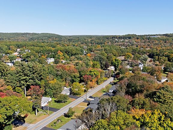 3rd image of 699 Benson Rd
