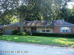 1st image of 924 W Parkridge Cir