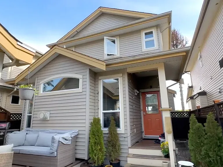Cranley Dr — Photo 2