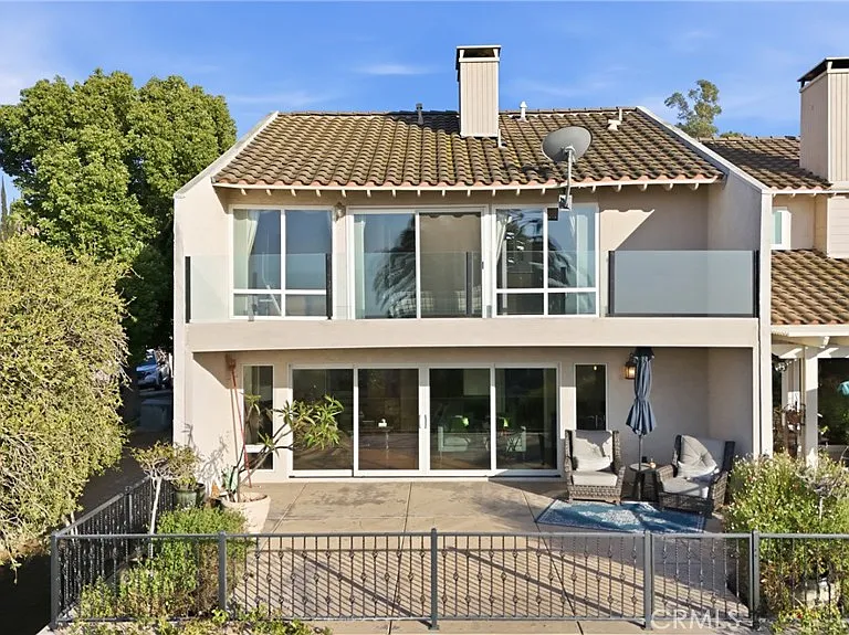 2235 El Capitan Dr — Photo 4