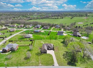 1110 Pruitt Ln, Gallatin, TN 37066