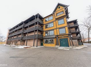 450 N Main St APT S301A, Wauconda, IL 60084
