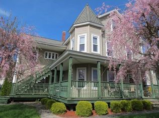 107 Lake St #B, Webster, MA 01570