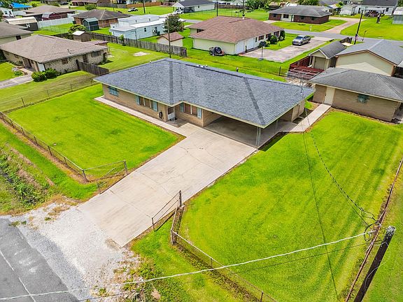 3rd image of 204 Ayo St