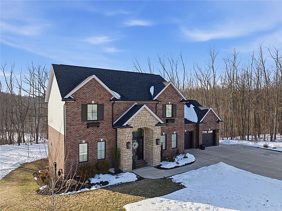 2nd image of 339 Lynn Rd