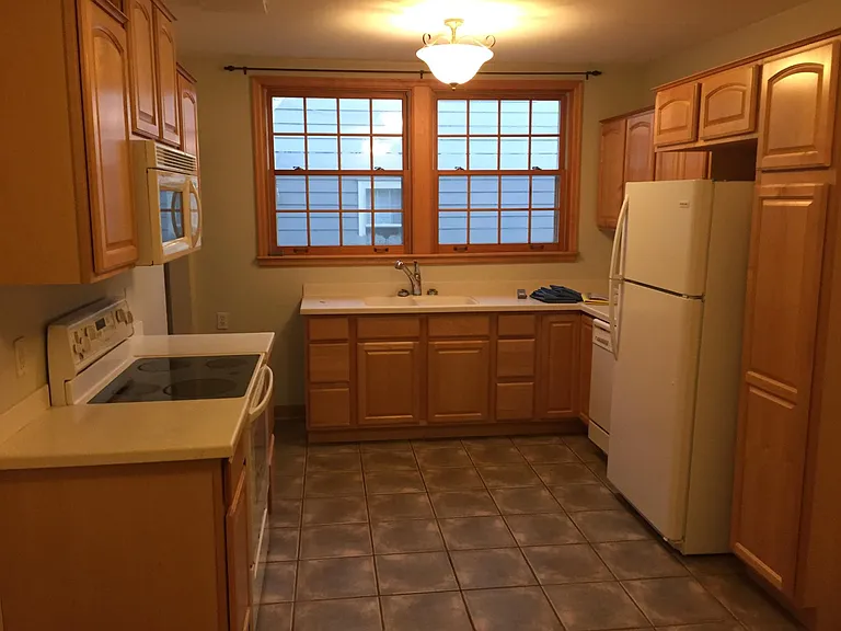 5440 Chicago Ave — Photo 4