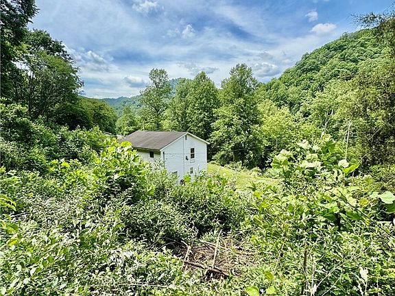 4th image of 1542 Trace Fork Rd