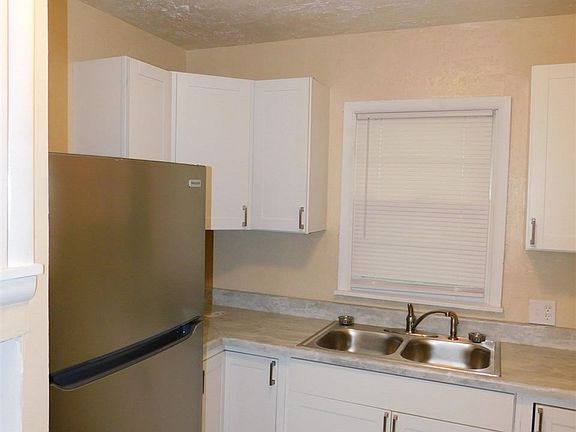 5th image of 2707 NW 21st Pl